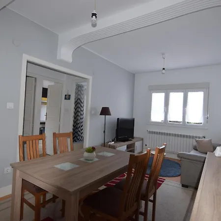 Piso Entremurallas Apartment Lugo